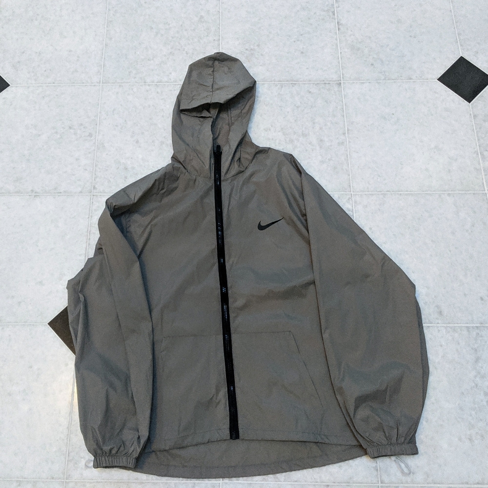 Women's Nike Windbreaker Jacket